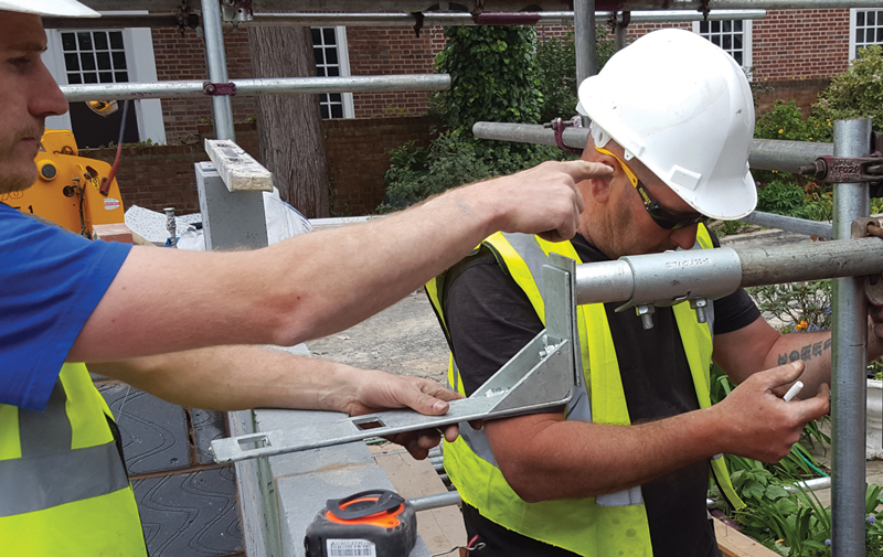 featured image: /editorial_images/page_images/featured_images/firststeps/builders-on-scaffolding.jpg