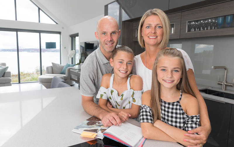 selfbuilders_family.jpg