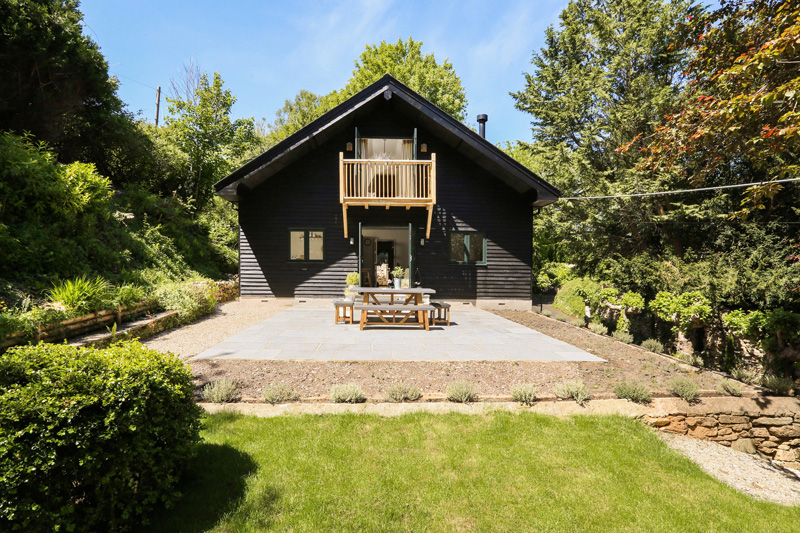 the-log-house-fpz253689-42.jpg